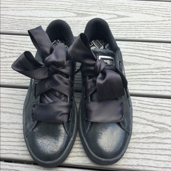 NEW PUMA Basket Heart Night Sky Shoes - Picture 3 of 6